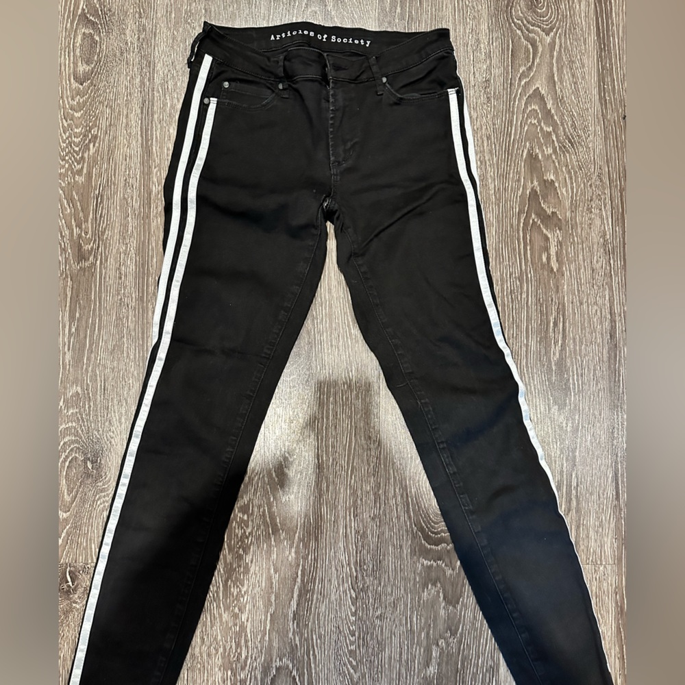Articles of Society black skinny jean with white stripe down side, size 27